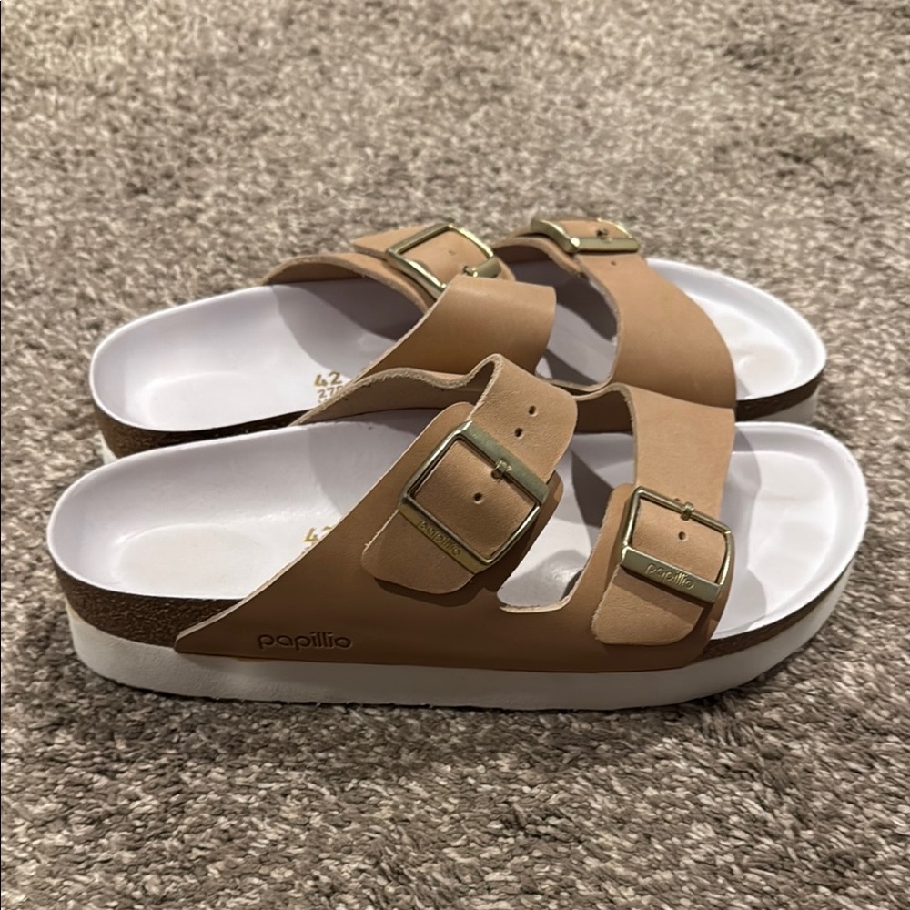 Worn once! Birkenstock Papillio Sz 42 N